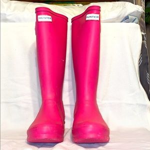 Barbie pink rain boots